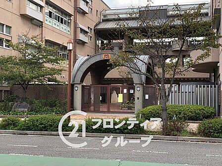 神戸市立だいち小学校 徒歩11分。 840m