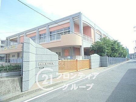 明石市立衣川中学校 徒歩8分。 810m