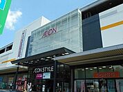 ダイソーイオン入間店 617m