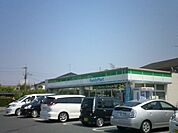 ファミリーマート大宮上小町店 341m