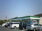 ファミリーマート大宮三橋中央通り店 252m