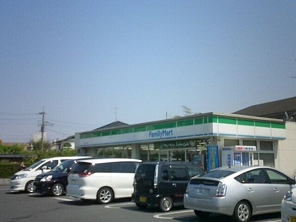 画像22:ファミリーマート大宮上小町店 395m