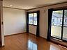 寝室：2階主寝室11帖＋WIC3帖