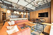 ●１階共用ラウンジ（ENGAWA LOUNGE）／貸切利用は要予約