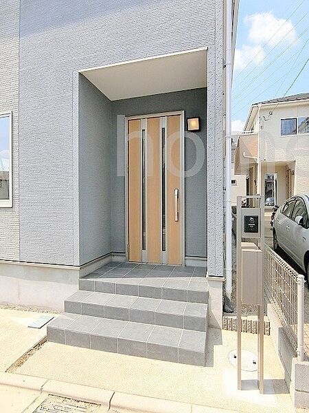 玄関を拡大表示