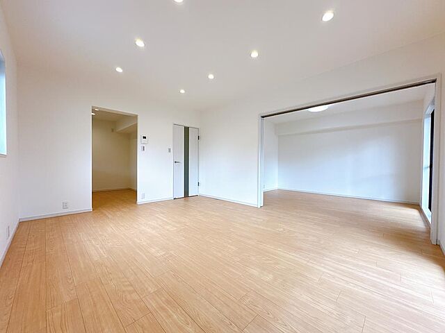 リビング/ダイニング イトーピア徳川町マンション〜フルリノベ×駅チカ×角住戸〜 4階/401