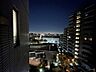 その他：夜のマンション周辺の景色。