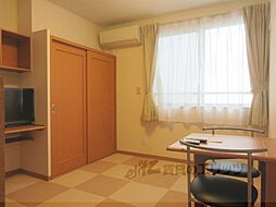 レオパレスとよさと 1階1Kのリビング/ダイニング