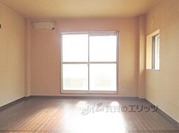 ＳｕｒｐｌｕｓＩハピネスＢ 101 1階1Kのリビング/ダイニング