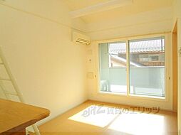 レジィデンス　たなべＫ 201 2階1LDKのリビング/ダイニング