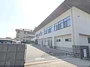 八幡中学校まで1900メートル