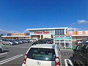 フレンドマート瀬田川店まで680メートル