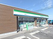 ファミリーマート　和邇南浜店まで130メートル