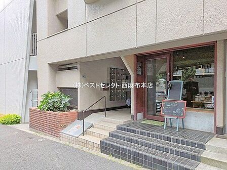 *モニター付きインターホンでセキュリティ面も安心*
