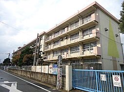 本城小学校(1、500m)