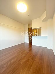 サンスタームーンモナ 5階ワンルームのリビング/ダイニング