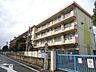 周辺：本城小学校(880m)
