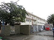 筒井小学校(400m)