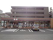 セブン‐イレブン／八幡筒井町店(75m)