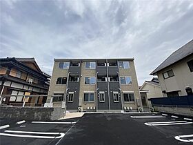 パンフィーユ  ｜ 福岡県北九州市八幡西区引野3丁目（賃貸アパート1LDK・2階・44.88㎡） その1