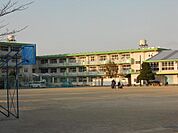上津役中学校(1、680m)