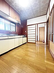 居間