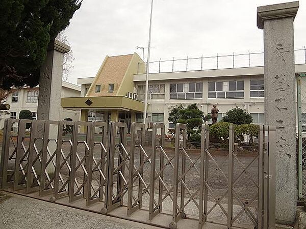 周辺：小竹南小学校(1、100m)