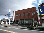 銀行「いちい信金東江南支店まで740m」