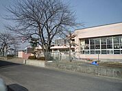 幼稚園、保育園「布袋西保育園まで2000m」