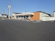 コンビニ「セブンイレブンまで160m」