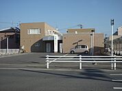 病院「平成クリニックまで510m」
