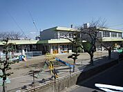 幼稚園、保育園「中央保育園まで160m」