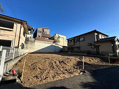 外観：2/6撮影 現在は更地です。これから基礎工事が始まってきます。