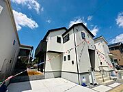 （2号棟） 敷地面積も広々、お庭のスペースも確保されています。