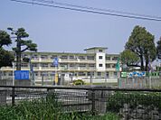 北九州市立竹末小学校（297m）