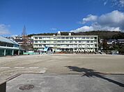 高座小学校 350m