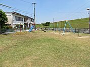 のぼり住宅児童遊園 380m