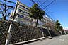 周辺：宝梅中学校[公立]の外観