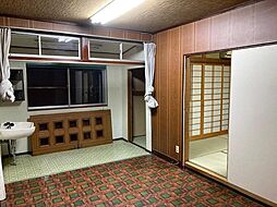 居間