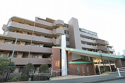 外観:【ペット2匹飼育OK×新規リフォーム物件】◆バス停徒歩2分で聖蹟桜ヶ丘駅へアクセス良好 外観:【ペット2匹飼育OK×新規リフォーム物件】◆バス停徒歩2分で聖蹟桜ヶ丘駅へアクセス良好