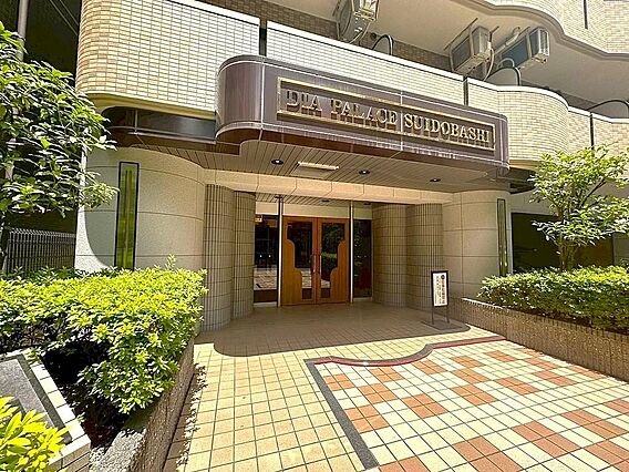 歩道からアプロ...