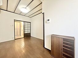 居間