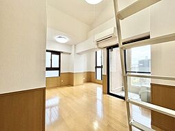 江坂ＯＭパレス 901 8階1Kのリビング/ダイニング