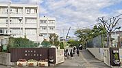 豊中市立第十三中学校
