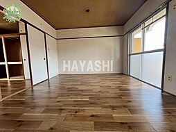 居間