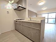 新調済システムキッチン。