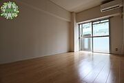 写真は同タイプの違う階のお部屋の写真です