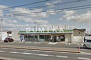ファミリーマート岡山清水店 777m