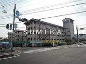 岡山市立御南小学校 163m