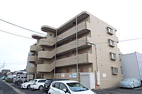 West  Court  B  ｜ 岡山県岡山市北区今3丁目（賃貸マンション1K・3階・28.88㎡） その1